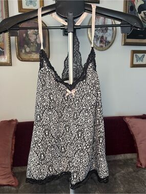 Marylin Monroe Black & Pink Lace-Trim Cami